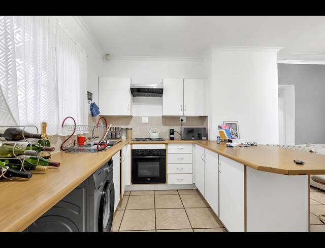 2 BEDROOM APARTMENT FOR SALE IN FERNDALE